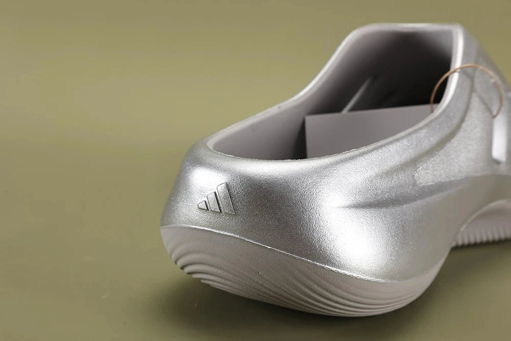Adifom IIInfinity Mules - image 6