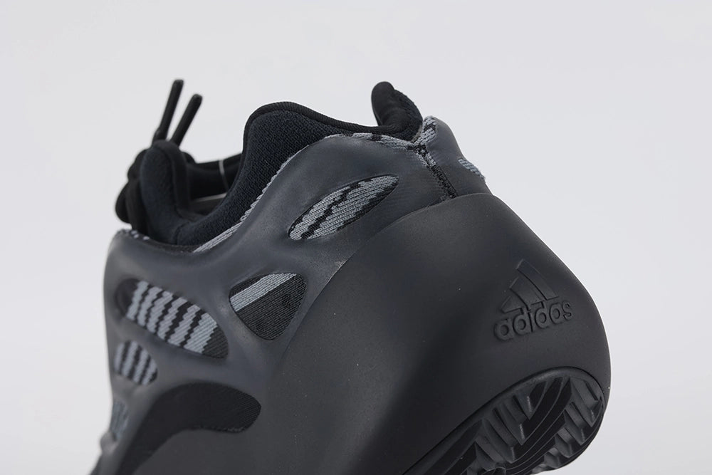 Yeezy 700 V3 Alvah - image 4