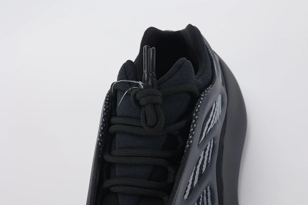 Yeezy 700 V3 Alvah - image 6