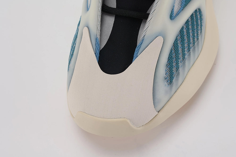 Yeezy 700 V3 Kyanite - image 5