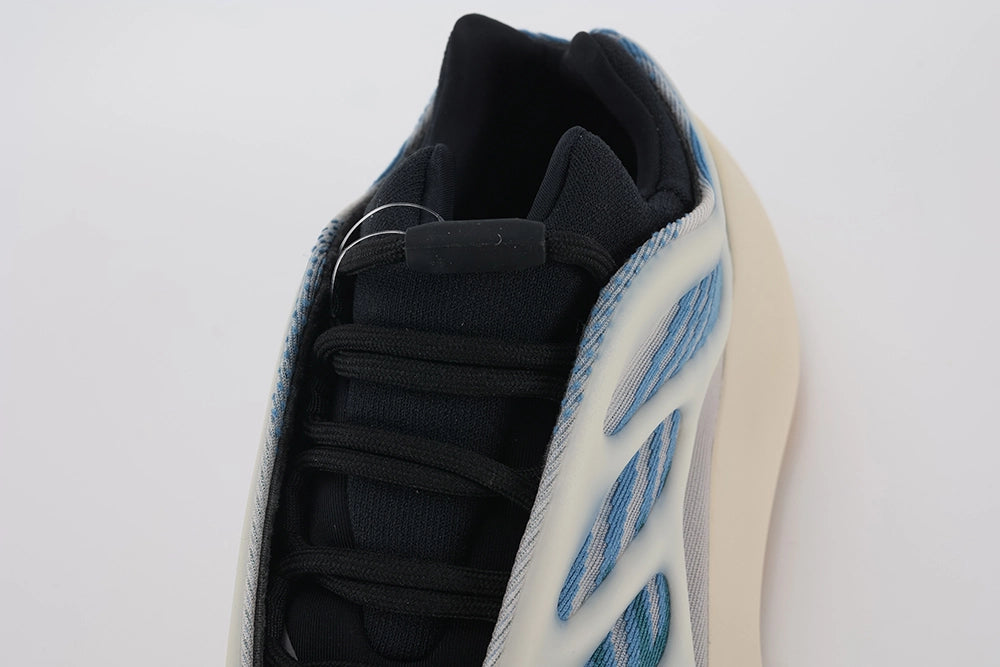Yeezy 700 V3 Kyanite - image 6