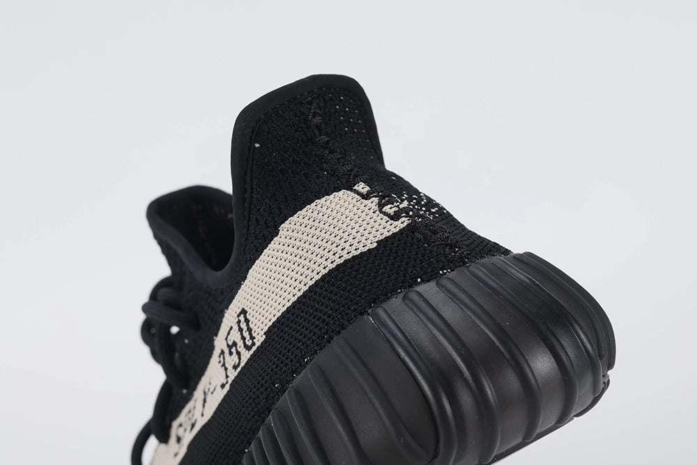 Yeezy Boost 350 V2 ‘Oreo’ - image 4