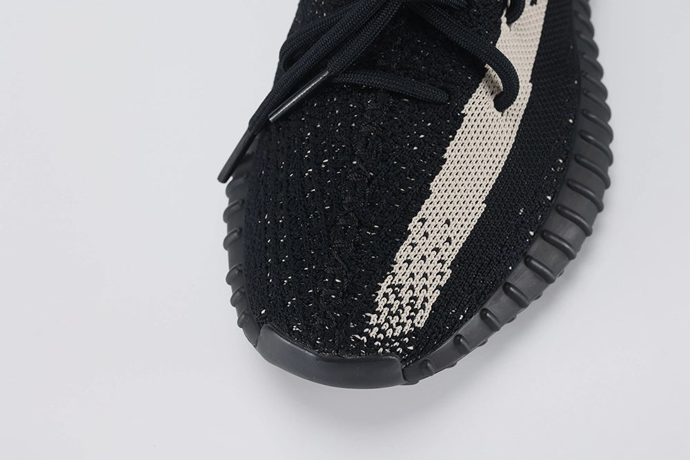 Yeezy Boost 350 V2 ‘Oreo’ - image 5