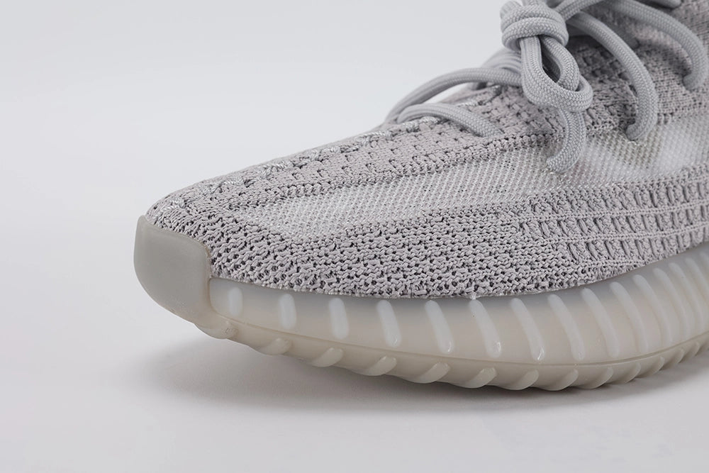 Yeezy Boost 350 V2 ‘Tail Light’ - image 3