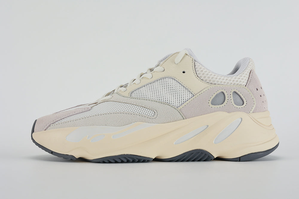 Yeezy Boost 700 Analog - image 1