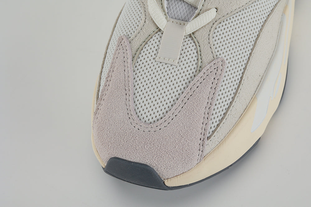 Yeezy Boost 700 Analog - image 4