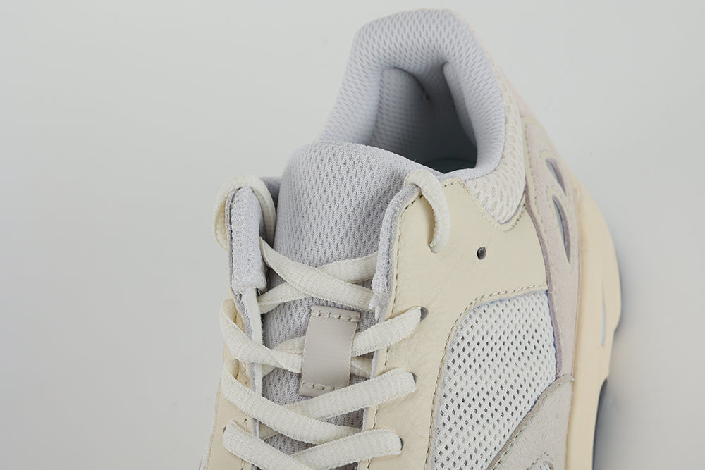 Yeezy Boost 700 Analog - image 5