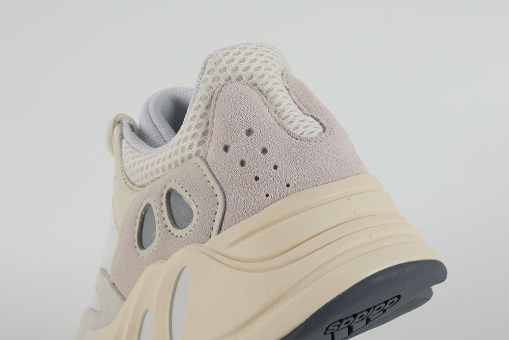 Yeezy Boost 700 Analog - image 6