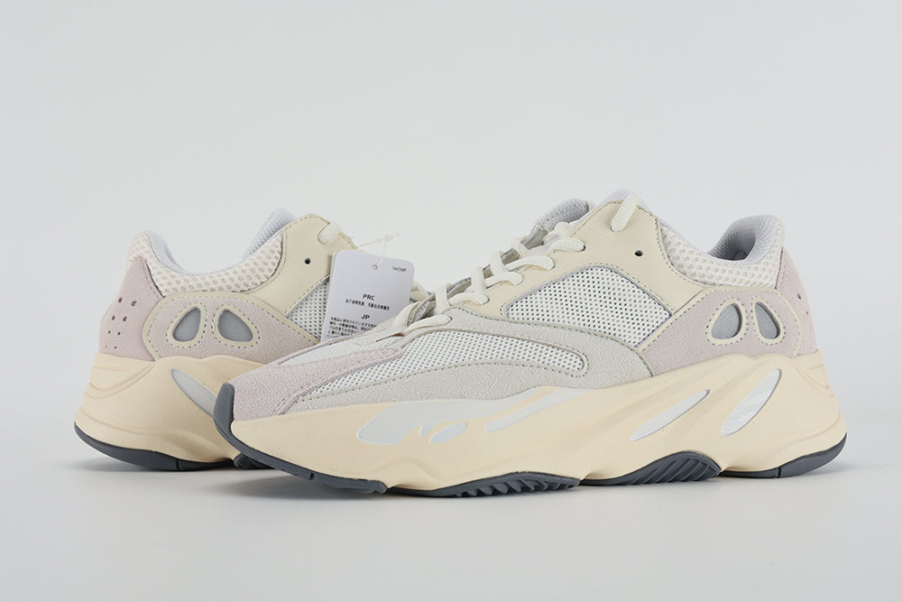 Yeezy Boost 700 Analog - image 8