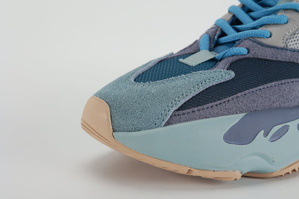 Yeezy Boost 700 ‘Carbon Blue’ - image 3