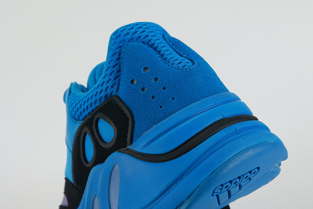 Yeezy Boost 700 Hi-Res Blue - image 5