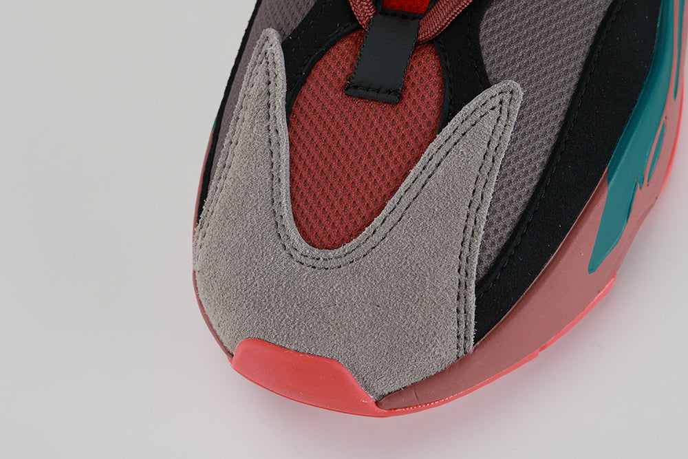 Yeezy Boost 700 Hi-Res Red - image 4