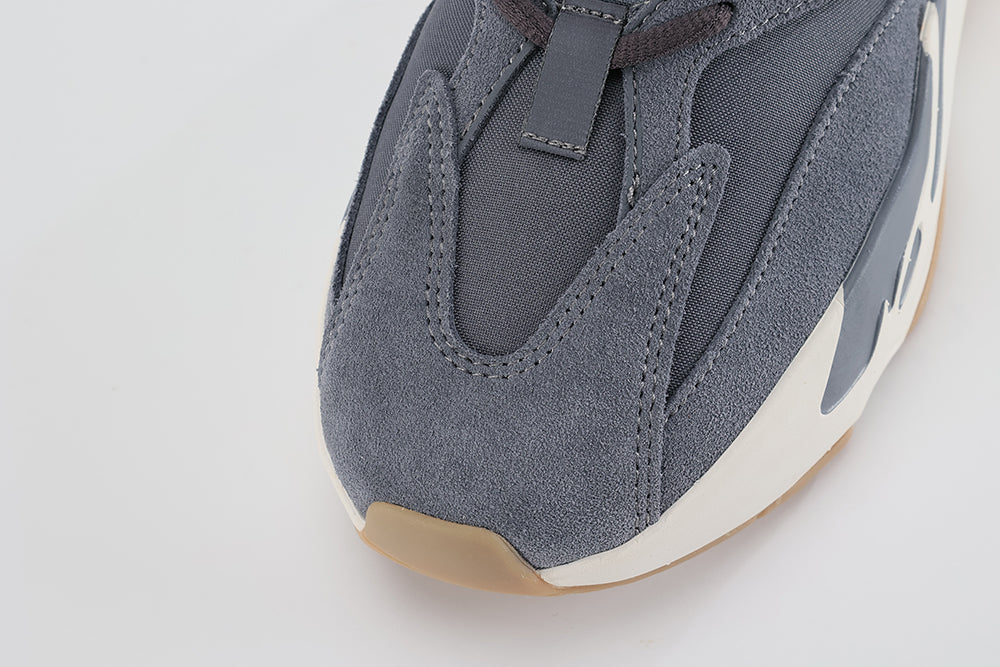 Yeezy Boost 700 Magnet - image 6