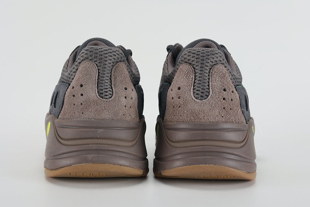 Yeezy Boost 700 Mauve - image 7