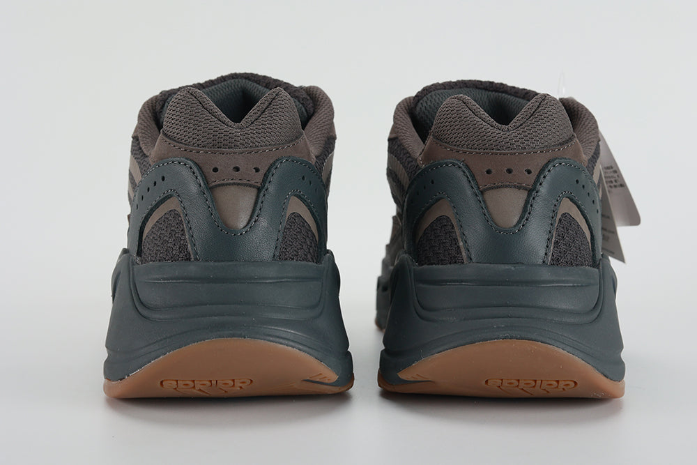 Yeezy Boost 700 V2 Geode - image 7
