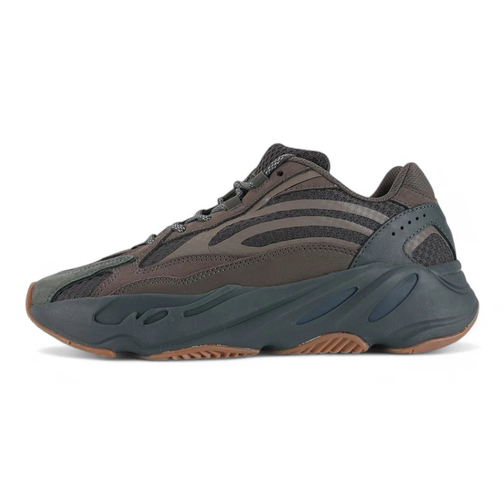 Yeezy Boost 700 V2 Geode - image 9