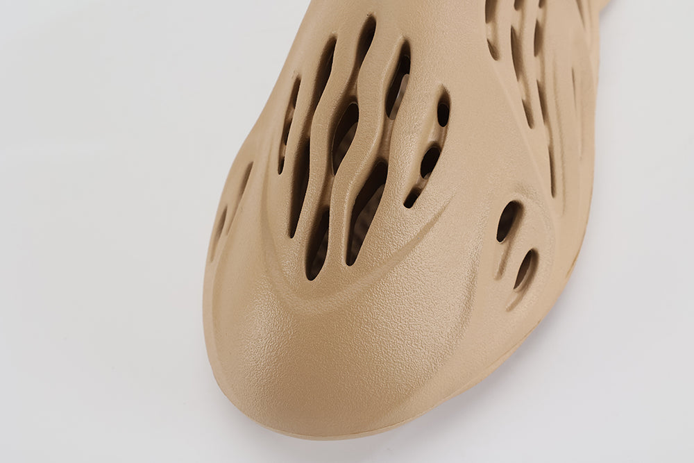 Yeezy Foam Runner ‘Ochre’ - image 2