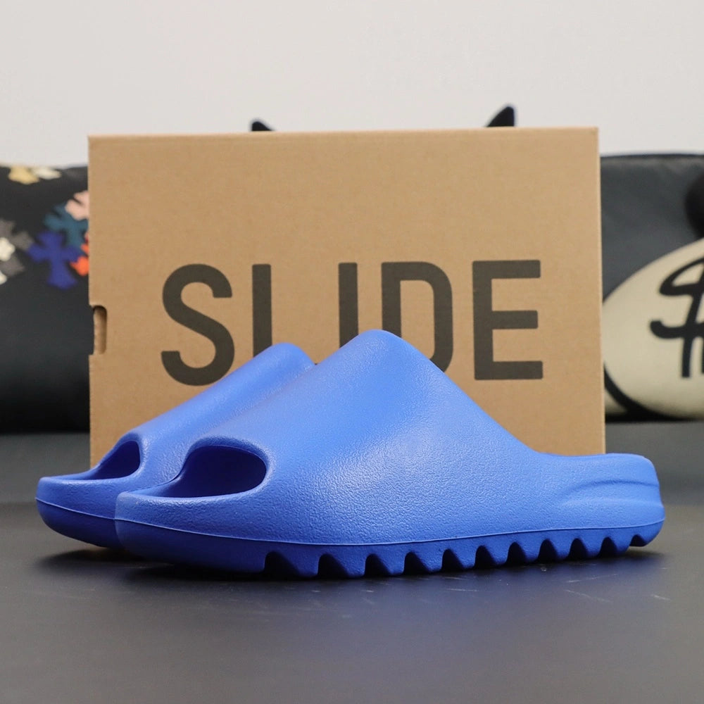 Yeezy Slides ‘Azure’ - image 8