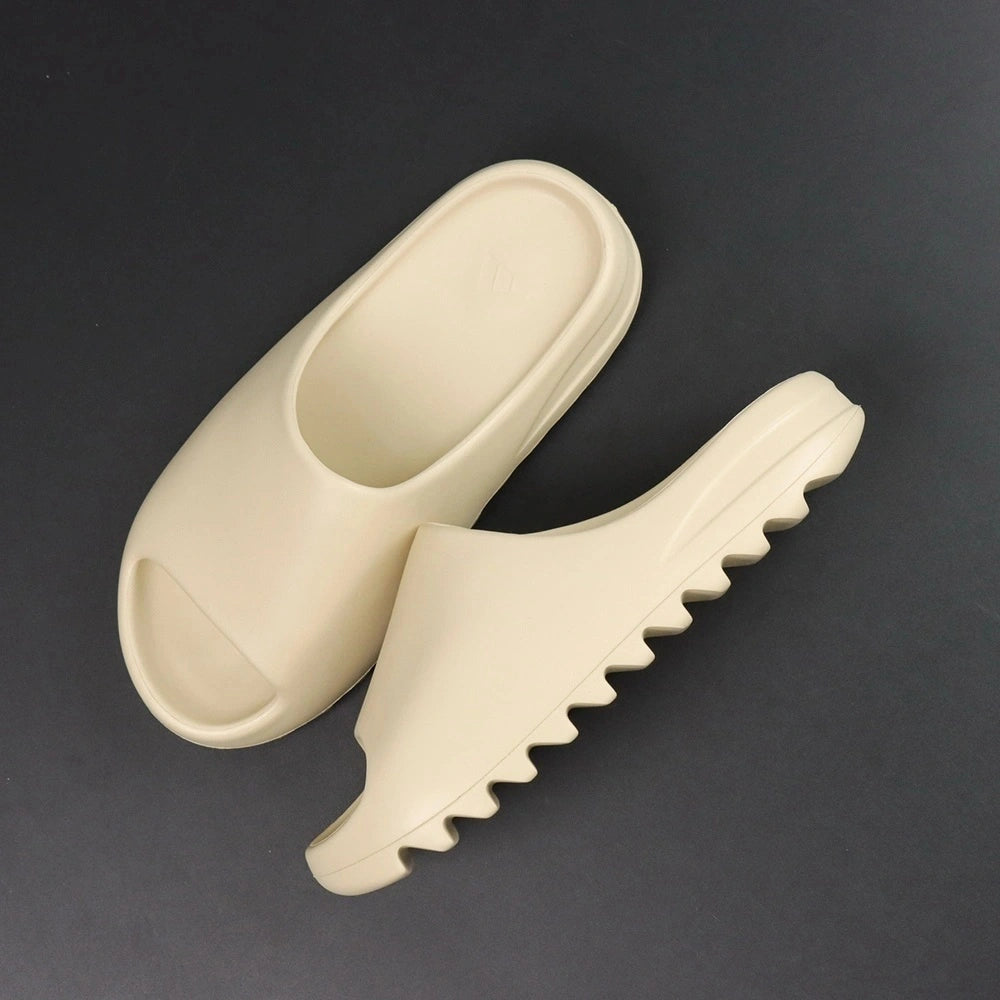 Yeezy Slides ‘Bone’ - image 2