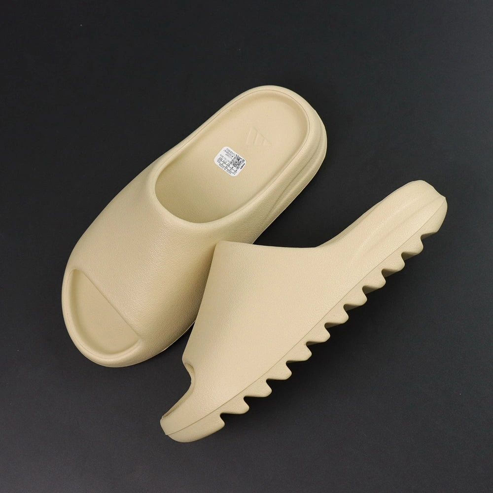Yeezy Slides ‘Bone’ 2022 - image 9