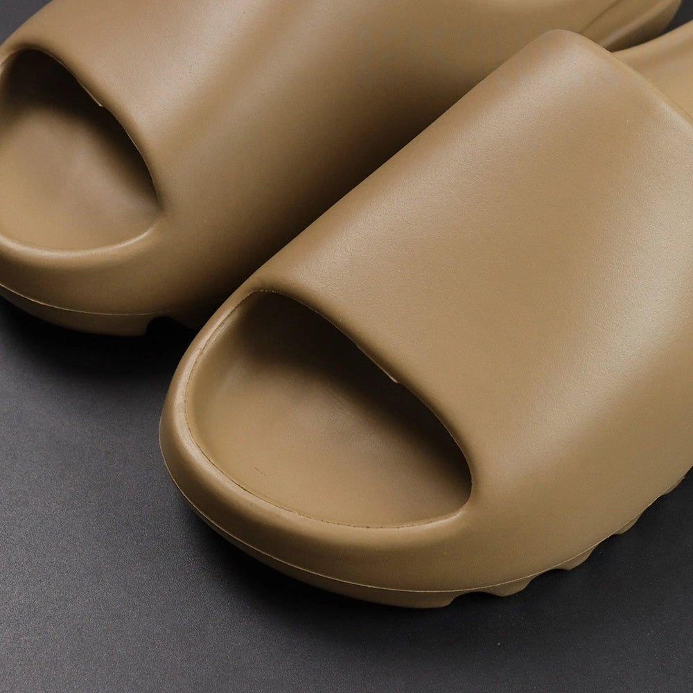 Yeezy Slides ‘Core’ 2020 - image 2