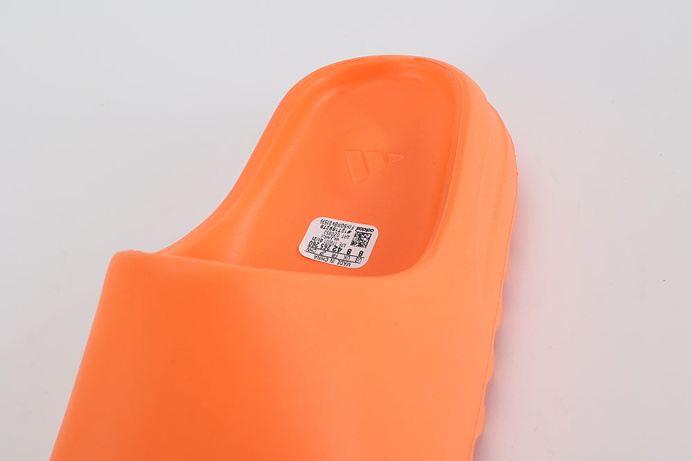 Yeezy Slides ‘Enflame Orange’ - image 3