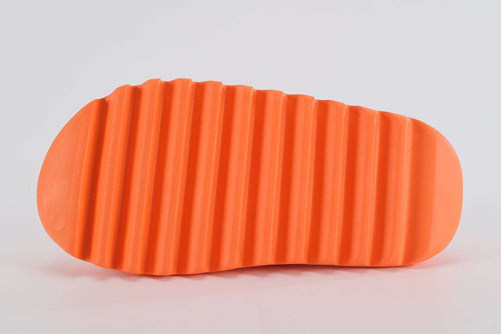 Yeezy Slides ‘Enflame Orange’ - image 7