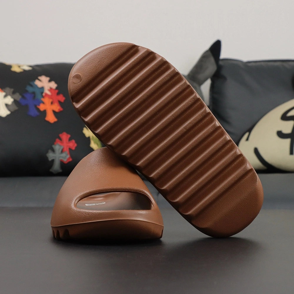 Yeezy Slides ‘Flax’ - image 8