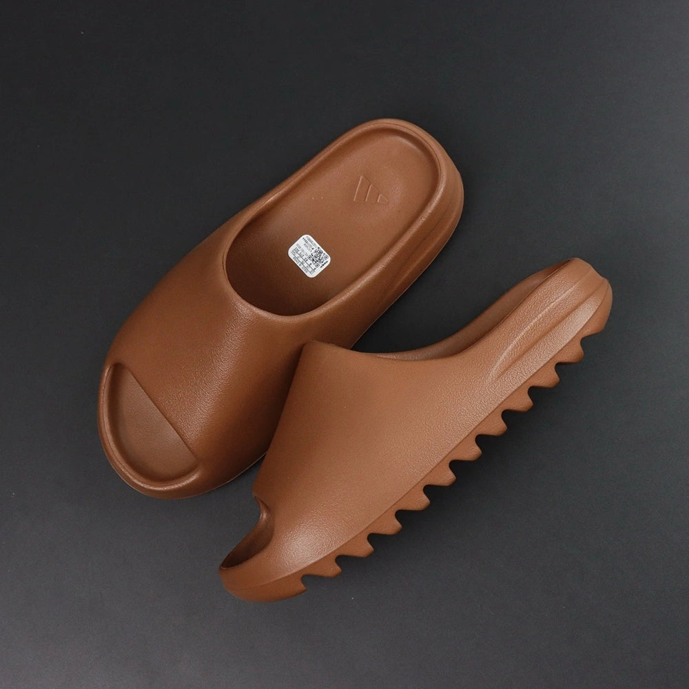 Yeezy Slides ‘Flax’ - image 9