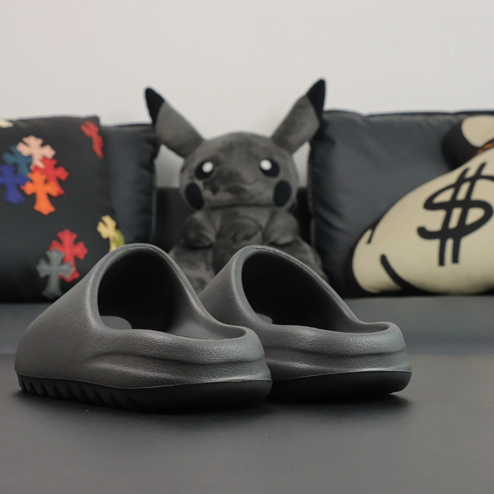 Yeezy Slides ‘Granite’ - image 7