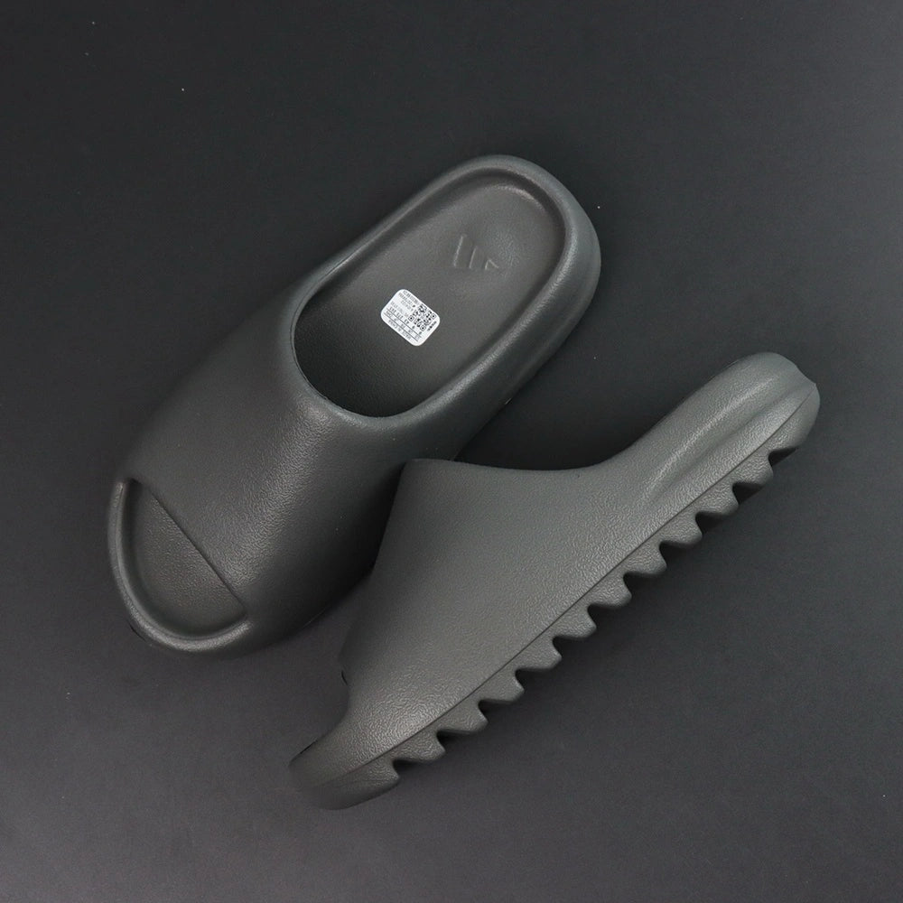 Yeezy Slides ‘Granite’ - image 8