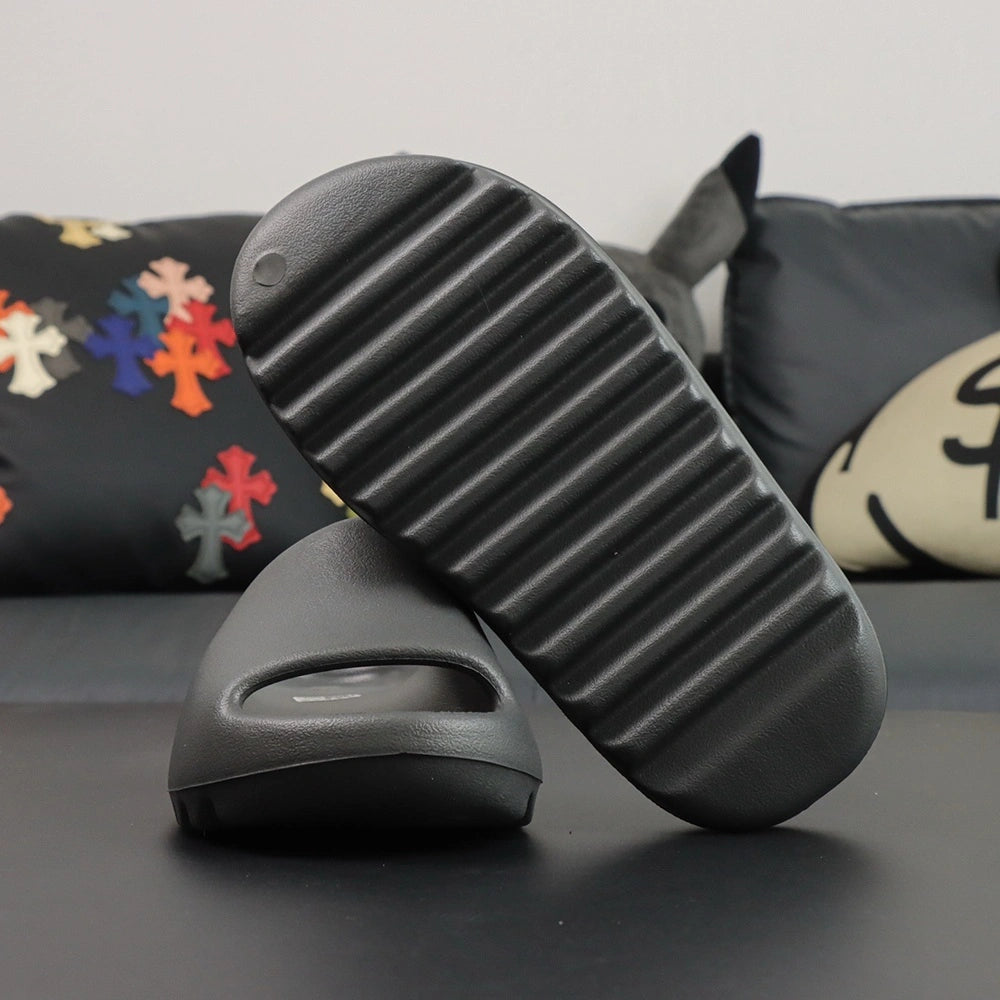 Yeezy Slides ‘Granite’ - image 9