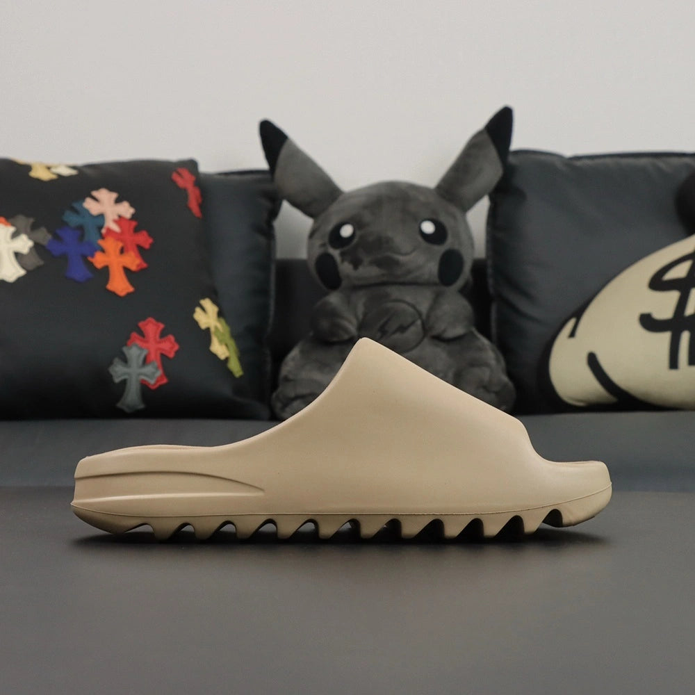 Yeezy Slides ‘Pure’ - image 5