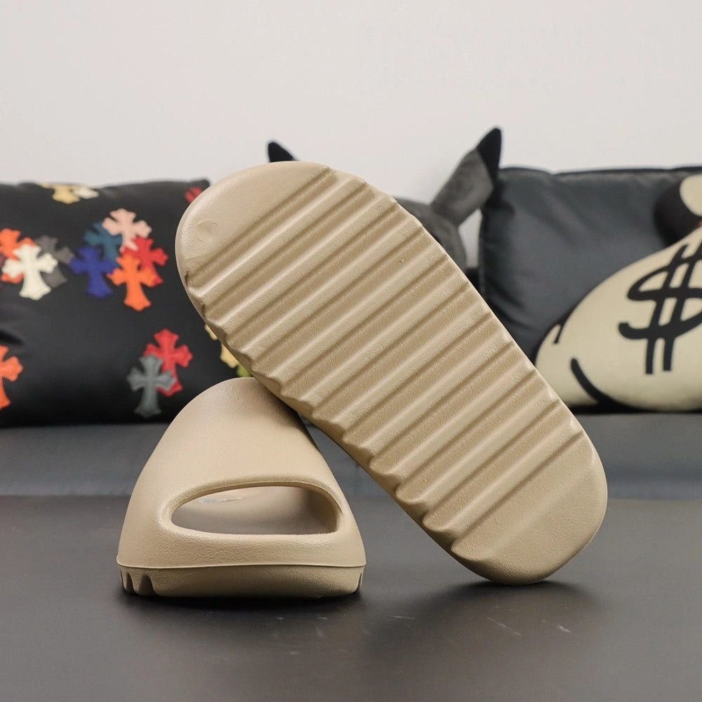 Yeezy Slides ‘Pure’ 2021 Re-Release - image 4