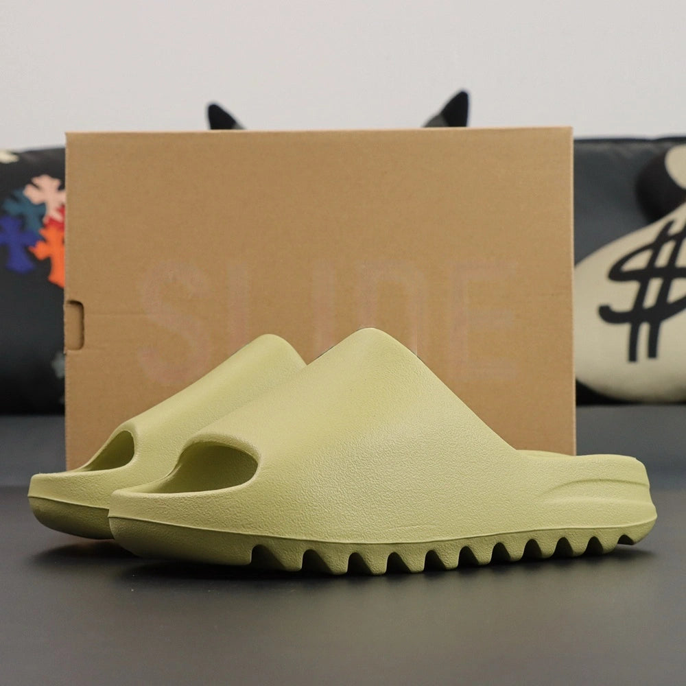 Yeezy Slides ‘Resin’ 2022 - image 7