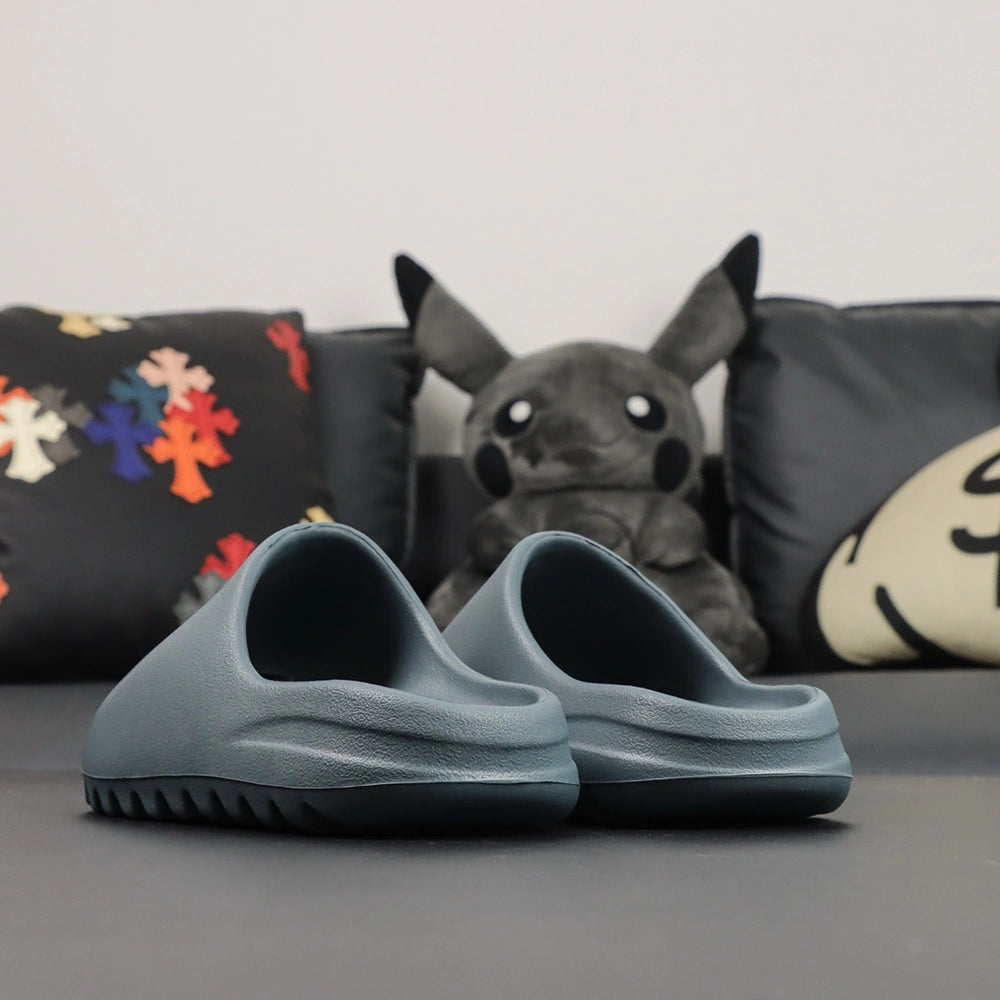 Yeezy Slides ‘Slate Marine’ - image 3