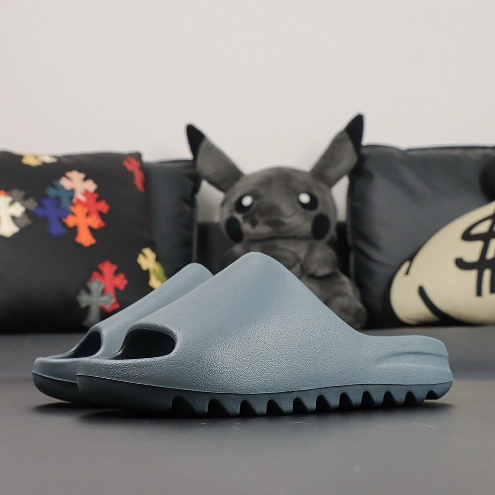 Yeezy Slides ‘Slate Marine’ - image 4