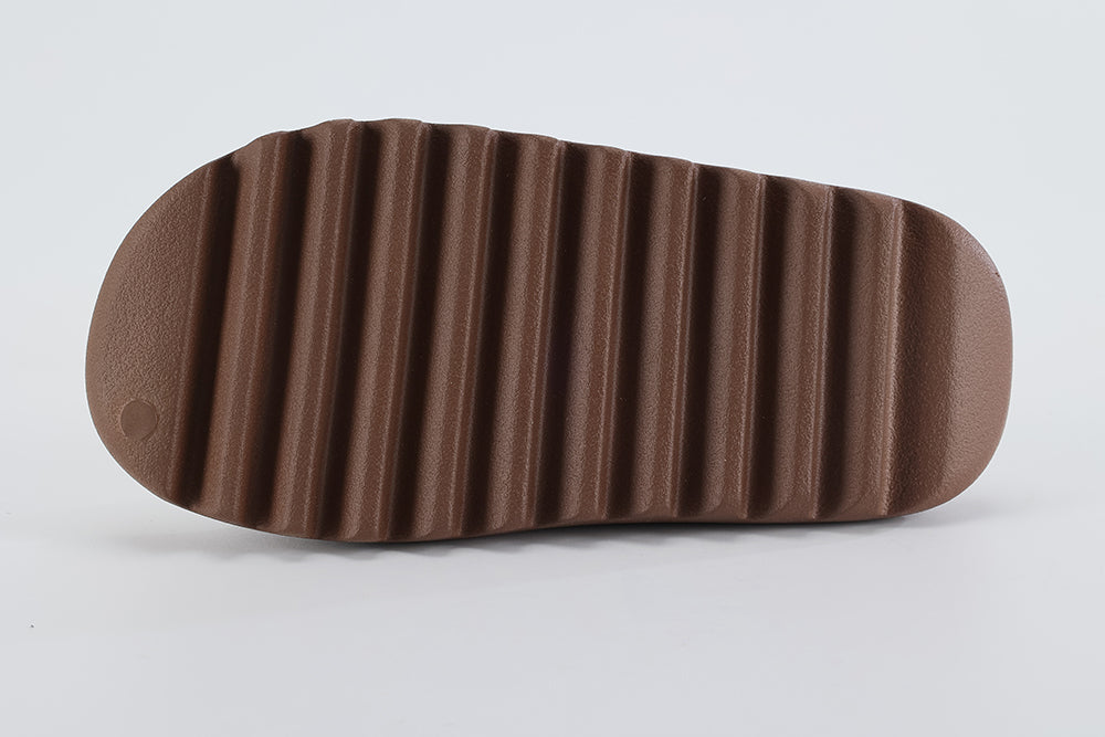 Yeezy Slides ‘Soot’ 2021 - image 7